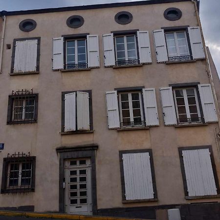 Vintage ,La Capsule Temporelle Wifi Draps Parking Publique Gratuit Apartment Thiers Exterior photo